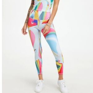 Fabletics Define PowerHold® Ultra HW 7/8 Leggings, Size L.